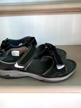 Women's Khombu “Evelyn” Black Adjustable Strap Comfort Hiking Sandals, 6